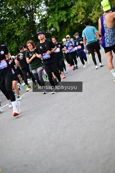 Runner Photo 4135512