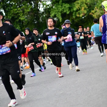 Runner Photo 4135521