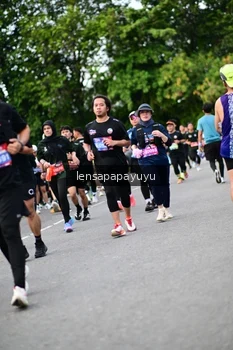 Runner Photo 4135527