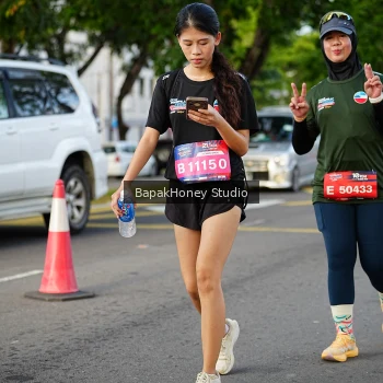 Runner Photo 4135530