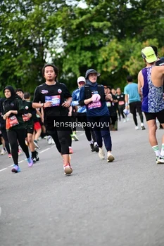 Runner Photo 4135535