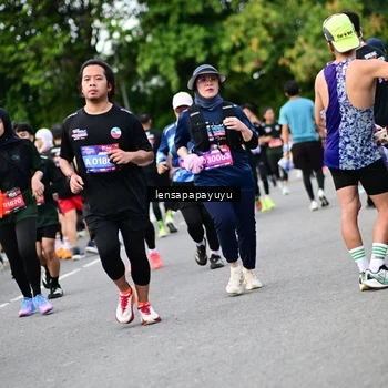Runner Photo 4135546