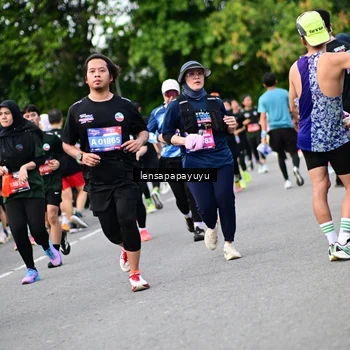 Runner Photo 4135550