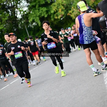 Runner Photo 4135571