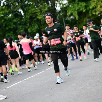 Runner Photo 4135577
