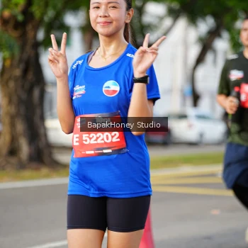 Runner Photo 4135579