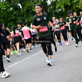 Runner Photo 4135581