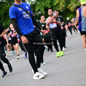 Runner Photo 4135591