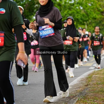 Runner Photo 4135619