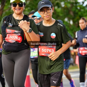 Runner Photo 4135624