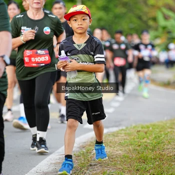 Runner Photo 4135629