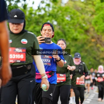 Runner Photo 4135637