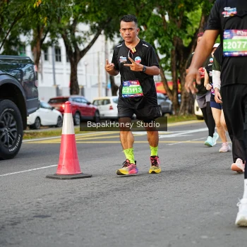 Runner Photo 4135663