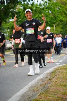 Runner Photo 4135666