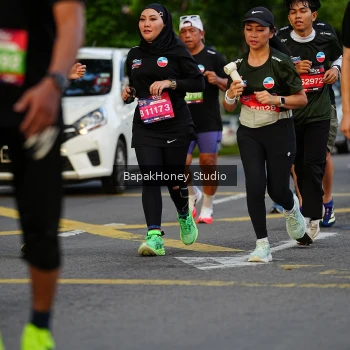 Runner Photo 4135700