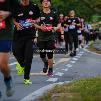 Runner Photo 4135703