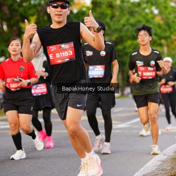 Runner Photo 4135707