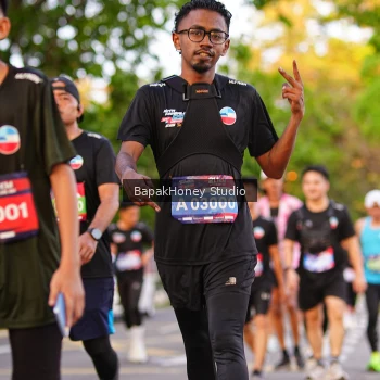 Runner Photo 4135711