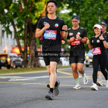 Runner Photo 4135712