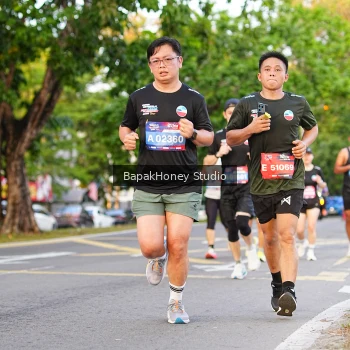 Runner Photo 4135714