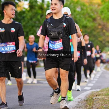 Runner Photo 4135719