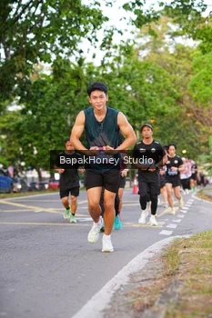 Runner Photo 4135727