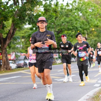 Runner Photo 4135730
