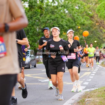Runner Photo 4135733