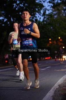 Runner Photo 4135784