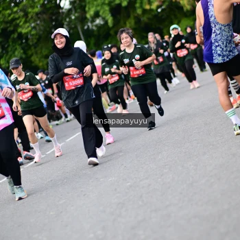 Runner Photo 4135785