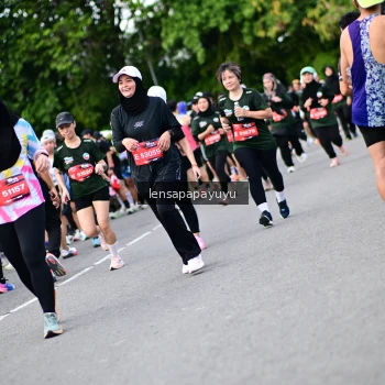 Runner Photo 4135788