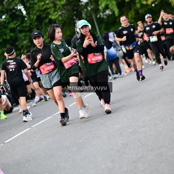 Runner Photo 4135811