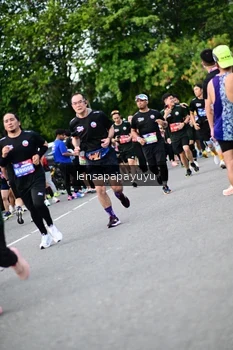 Runner Photo 4135817