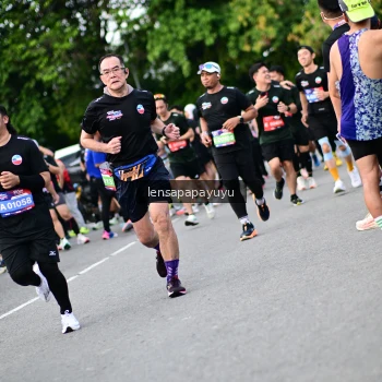 Runner Photo 4135828