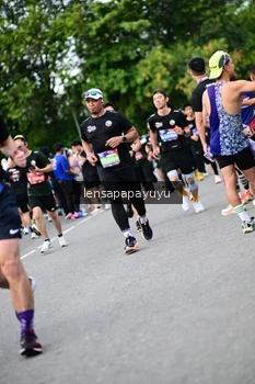 Runner Photo 4135831