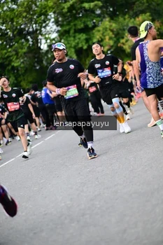 Runner Photo 4135840