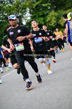 Runner Photo 4135843