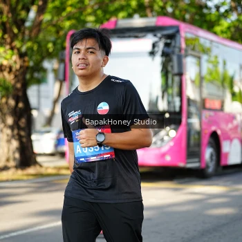 Runner Photo 4135845