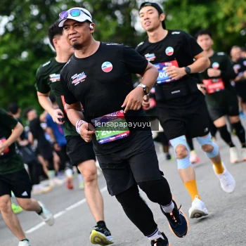 Runner Photo 4135850