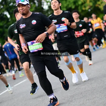Runner Photo 4135852