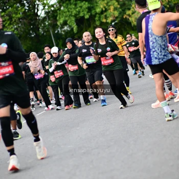 Runner Photo 4135854