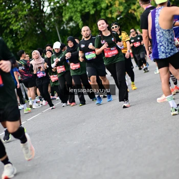 Runner Photo 4135858