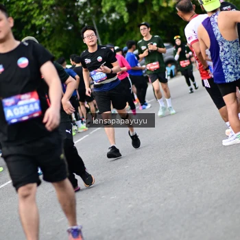 Runner Photo 4135879
