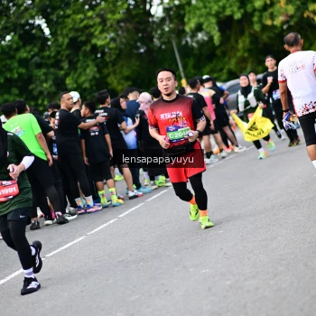 Runner Photo 4135891