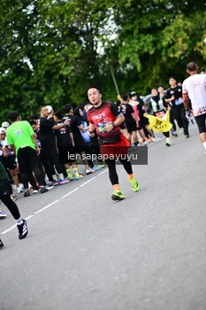 Runner Photo 4135897