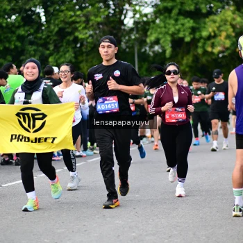Runner Photo 4135912