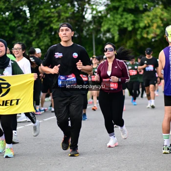 Runner Photo 4135913
