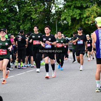 Runner Photo 4135918