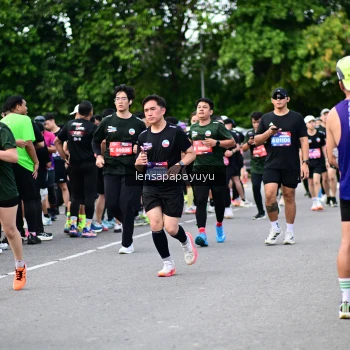 Runner Photo 4135926