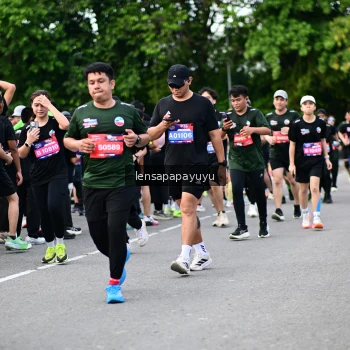 Runner Photo 4135932